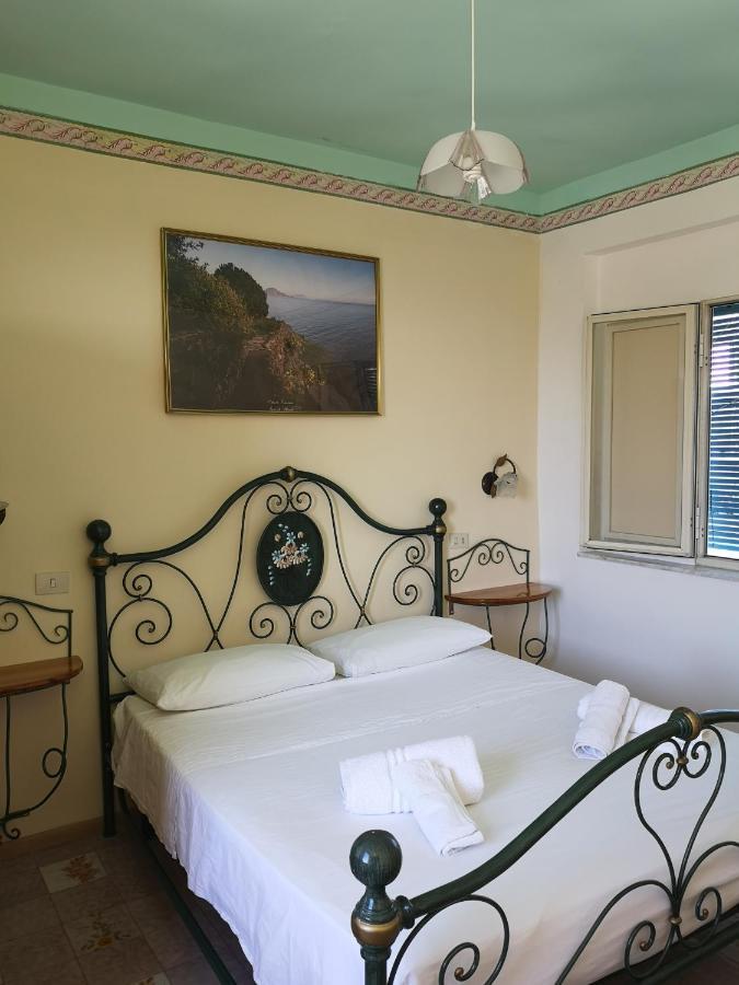 Casa Vittorio B&B Lípara Exterior foto