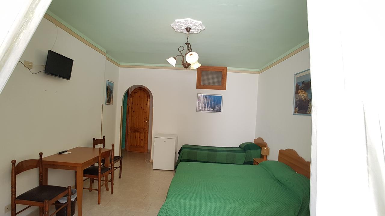 Casa Vittorio B&B Lípara Exterior foto